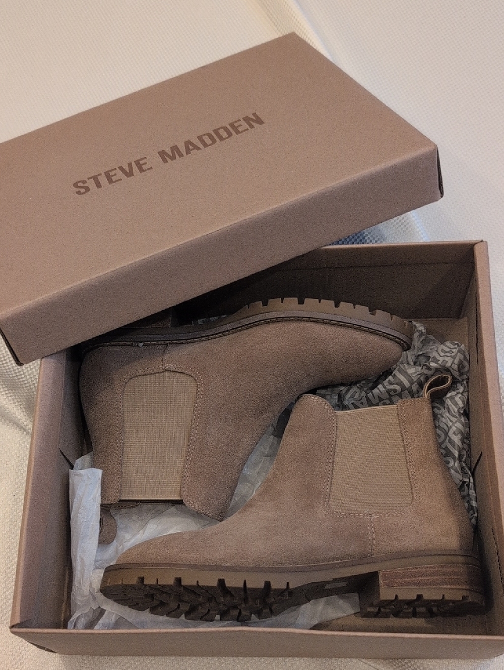 Steve Madden Women's Leopold Oatmeal Suede Boots in Taupe